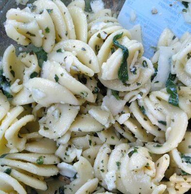 Spinach and Pone Muy Pesto Pasta